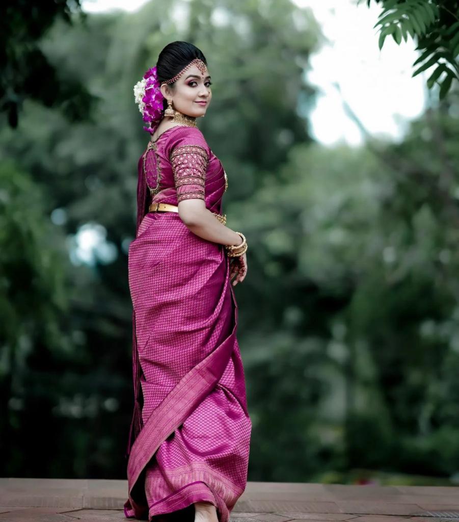 Details 96+ vadamalli colour wedding saree latest